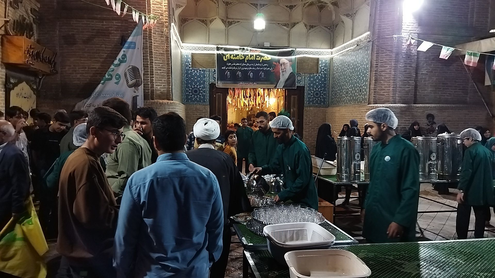 چایخانه فاطمه الزهرا در هشتاد و دومین شب از اجتماعات مردمی نیشابور 