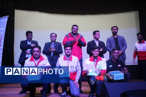 آیین تجلیل از جوانان، امدادگران، داوطلبان و مربیان هلال احمر کاشمر