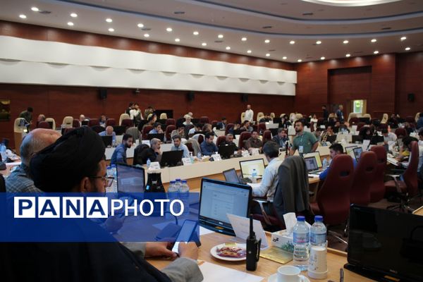 اتاق کنترل وضعیت ستاد انتخابات شهر مشهد