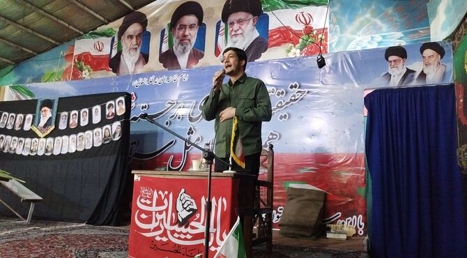 یادواره شهدای «پرواز تا بی‌نهایت»؛ تجدید میثاق دانش‌آموزان دختر ناحیه ۳ اصفهان با آرمان‌های شهدا