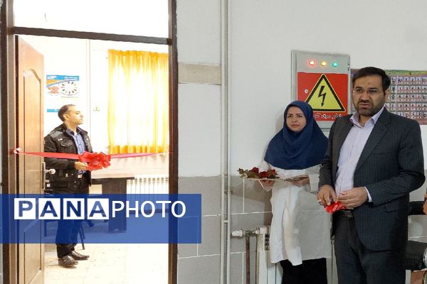 افتتاحیه سفیران سلامت و اتاق بهداشت در دبستان فاطمه بنت اسد مشهد