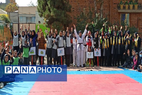  المپیاد ورزشی در دبیرستان ۱۳ آبان مشهد