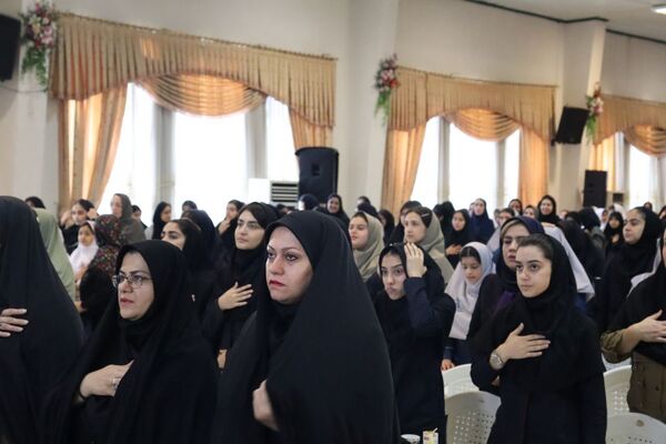 تجلیل از برگزیدگان جشنواره‌های فرهنگی و هنری دانش‌آموزان مازندران