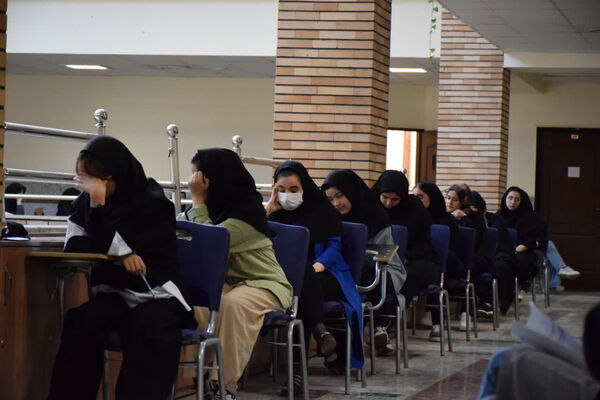 رقابت داوطلبان کنکور رشته تجربی در دانشگاه قم