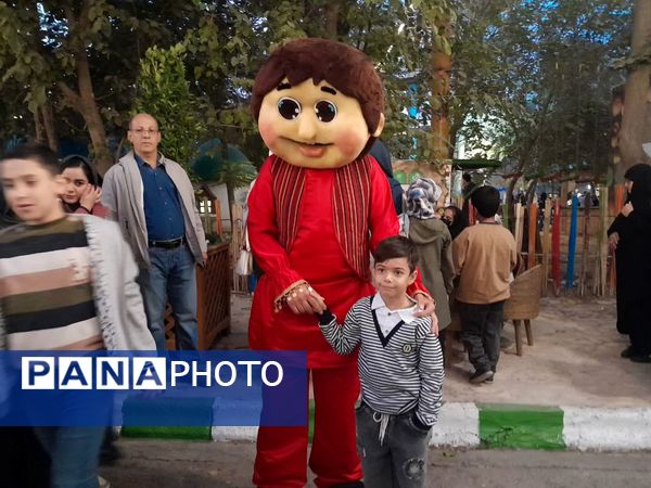 طعم و رنگ پاییز در باغ مشهد