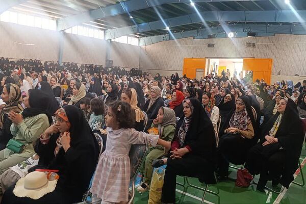 برگزاری جشن بزرگ دختران ایران قوی در شهرستان قرچک 
