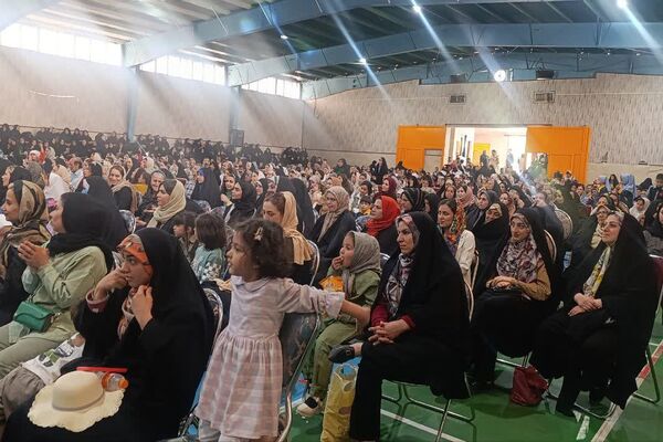 برگزاری جشن بزرگ دختران ایران قوی در شهرستان قرچک 