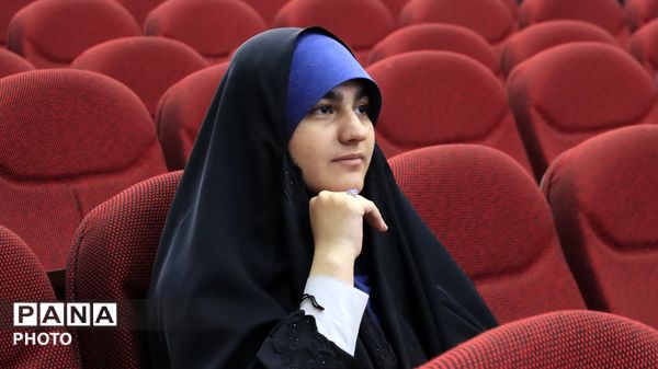 چهره‌های درخشان سازمان دانش‌آموزی زیر ذره‌بین دوربین‌ها