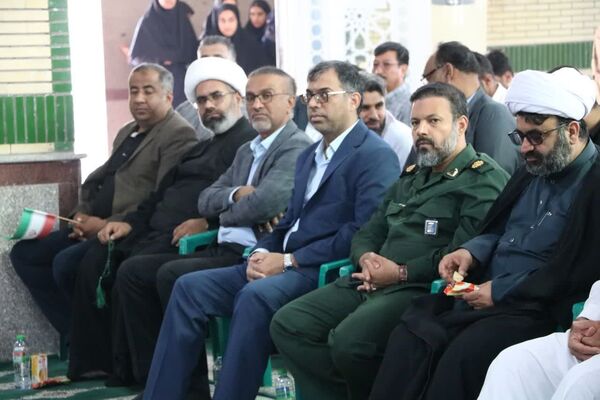 دانش‌آموزان بندرخمیر پیشگام در تجدید میثاق با آرمان‌های استکبارستیزی