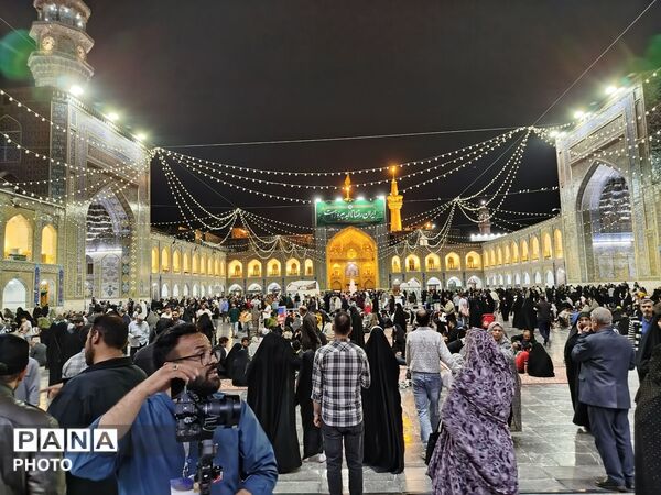 مراسم یادبود شهدا و دهه کرامت در حرم مطهر رضوی 