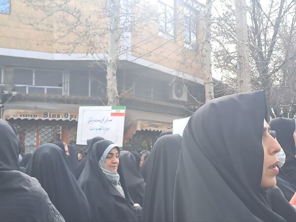 مردم یزد آمدند تا بگویند ما حافظان این نظامیم