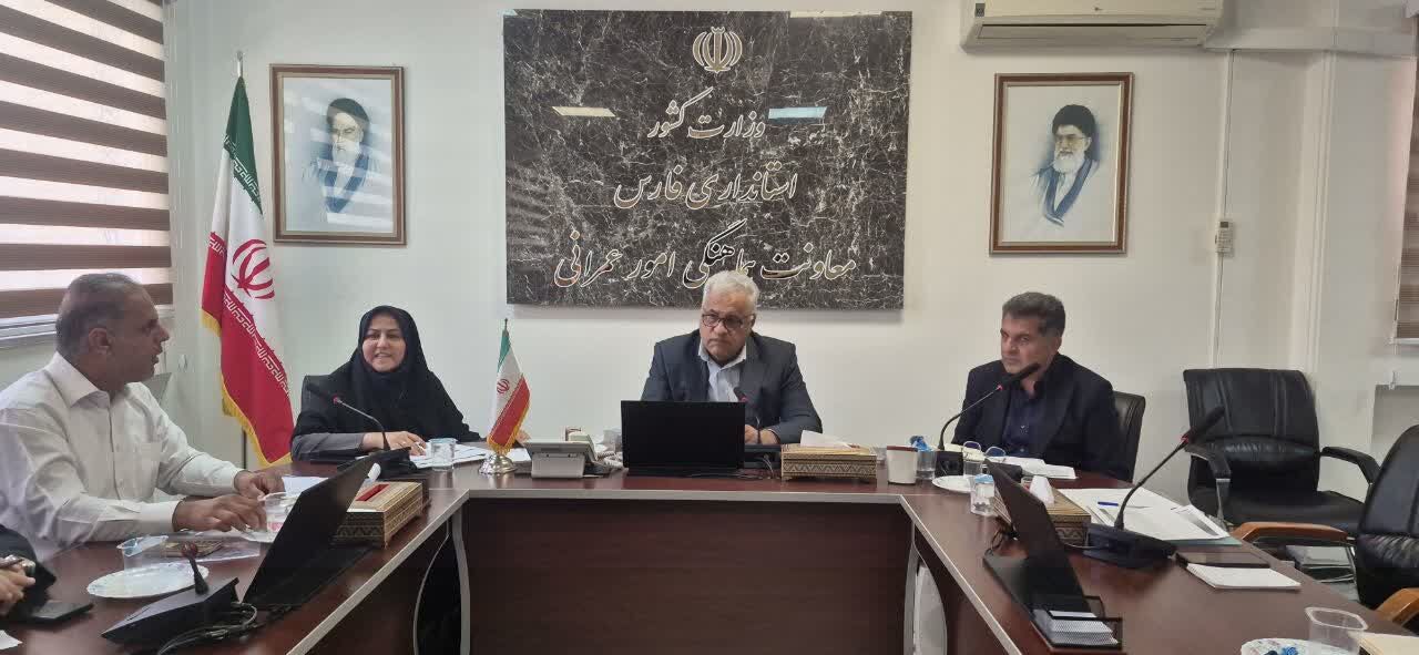 تعیین‌تکلیف پروژه‌های برقی و نیروگاهی خنج ضرورت دارد