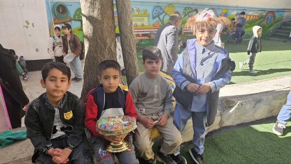 جشن یلدایی در مدرسه دکتر عسکریان یاسوج