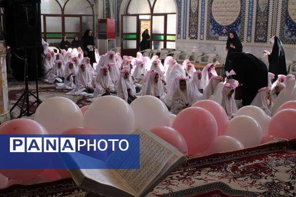 جشن تکلیف دانش‌آموزان دختر شهرستان بن 