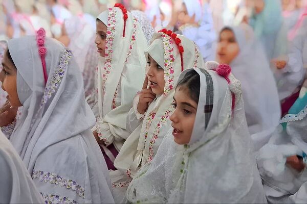 جشن تکلیف دانش‌آموزان دختر شهرستان باشت 