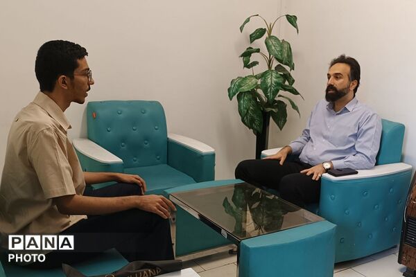 ارائه خدمات مشاوره انتخاب رشته کنکور در مرکز مشاوره آموزش و پرورش ناحیه دو شهرری 