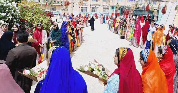 دآا، نام مادر در گویش لری