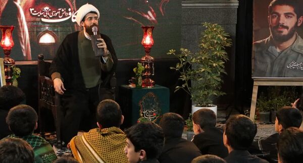 مراسم شبی با شهدا اعتکاف دانش آموزی مسجد امام جعفر صادق (ع) هیات نورالهدی یزد