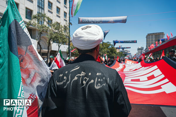 تشییع پیکر رهبر شهید انقلاب در مشهد مقدس-۴
