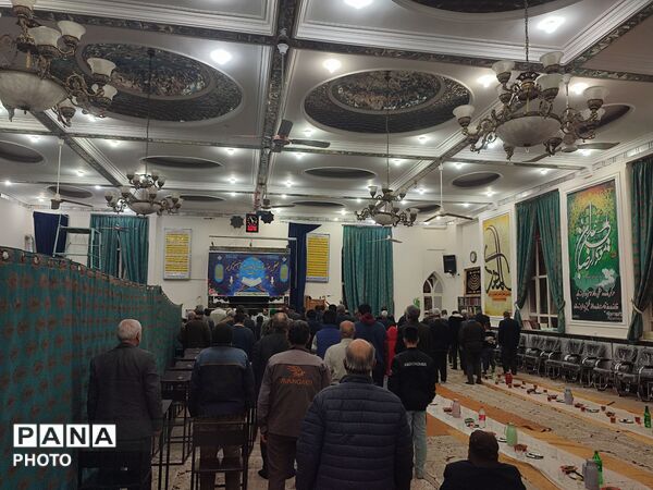 نماز جماعت و افطار در مسجد محمد رسول الله نیشابور 