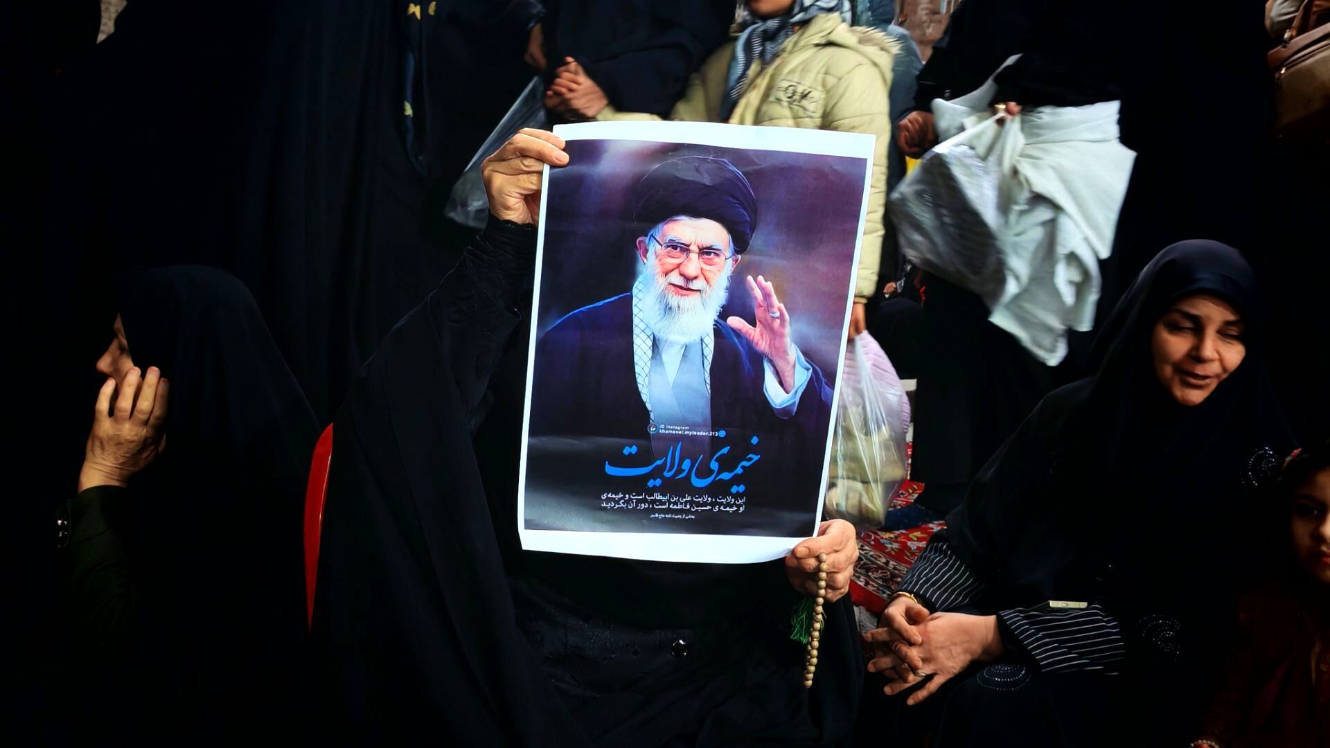 مراسم روضه خوانی و قرائت زیارت عاشورا در نیشابور 