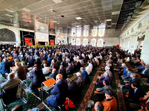 نماز عبادی سیاسی جمعه در شهرستان کاشمر 