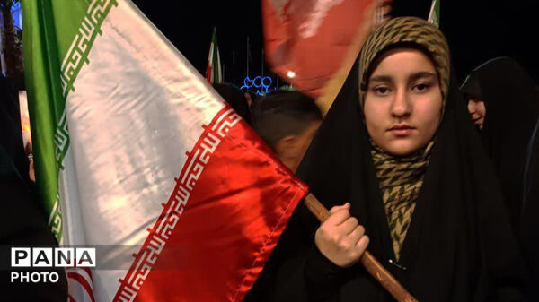 مردم کوهدشت در موج هشتادوسه حضور حماسی در میدان امام خمینی (ره)