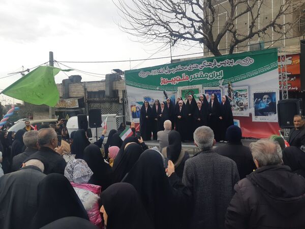 حضور حماسی منطقه ۵ در راهپیمایی ۲۲ بهمن