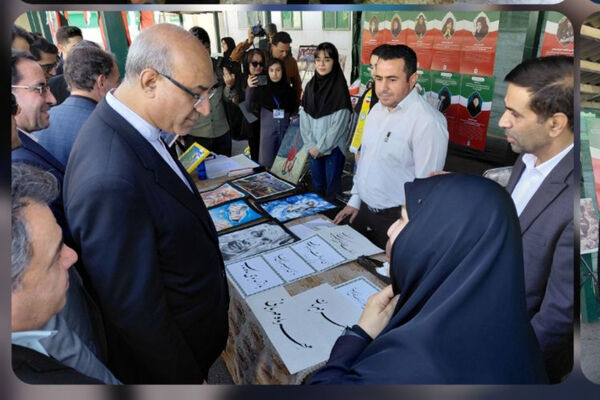 آیین نواختن زنگ مهر در دبیرستان فرزانگان کرمانشاه 