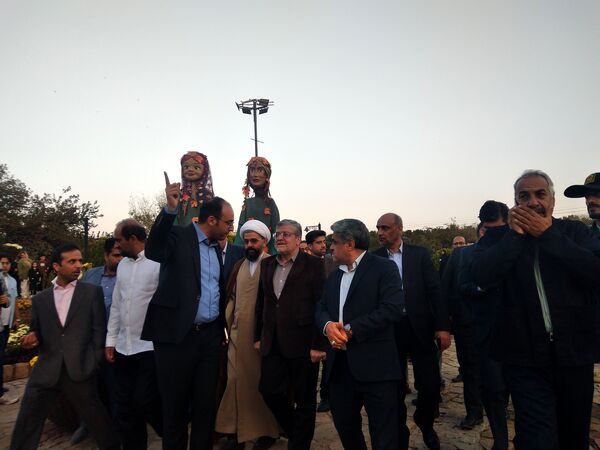 جشنواره طعم و رنگ پاییز با حضور شهردار مشهد آغاز به کار کرد