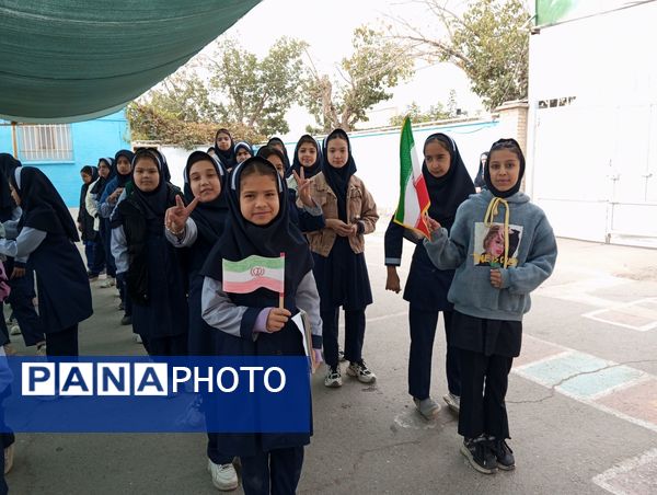 گرامیداشت یوم الله ۱۳ آبان وروز دانش آموز