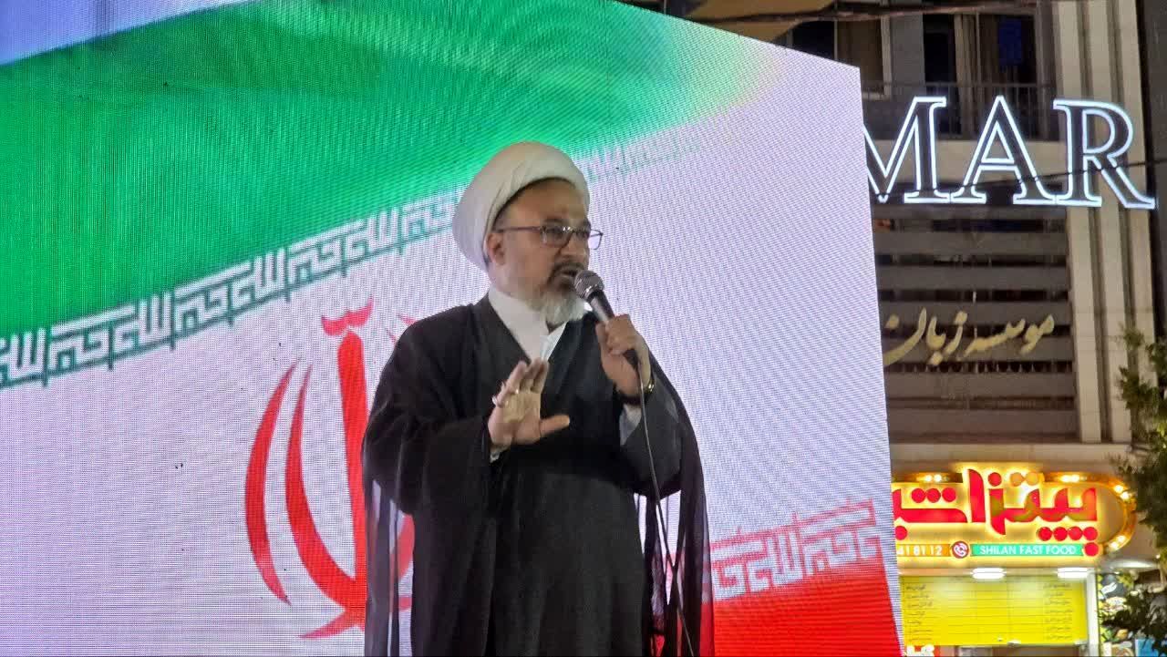 منتظران واقعی با جان ، مال و زبان جهاد می‌کنند