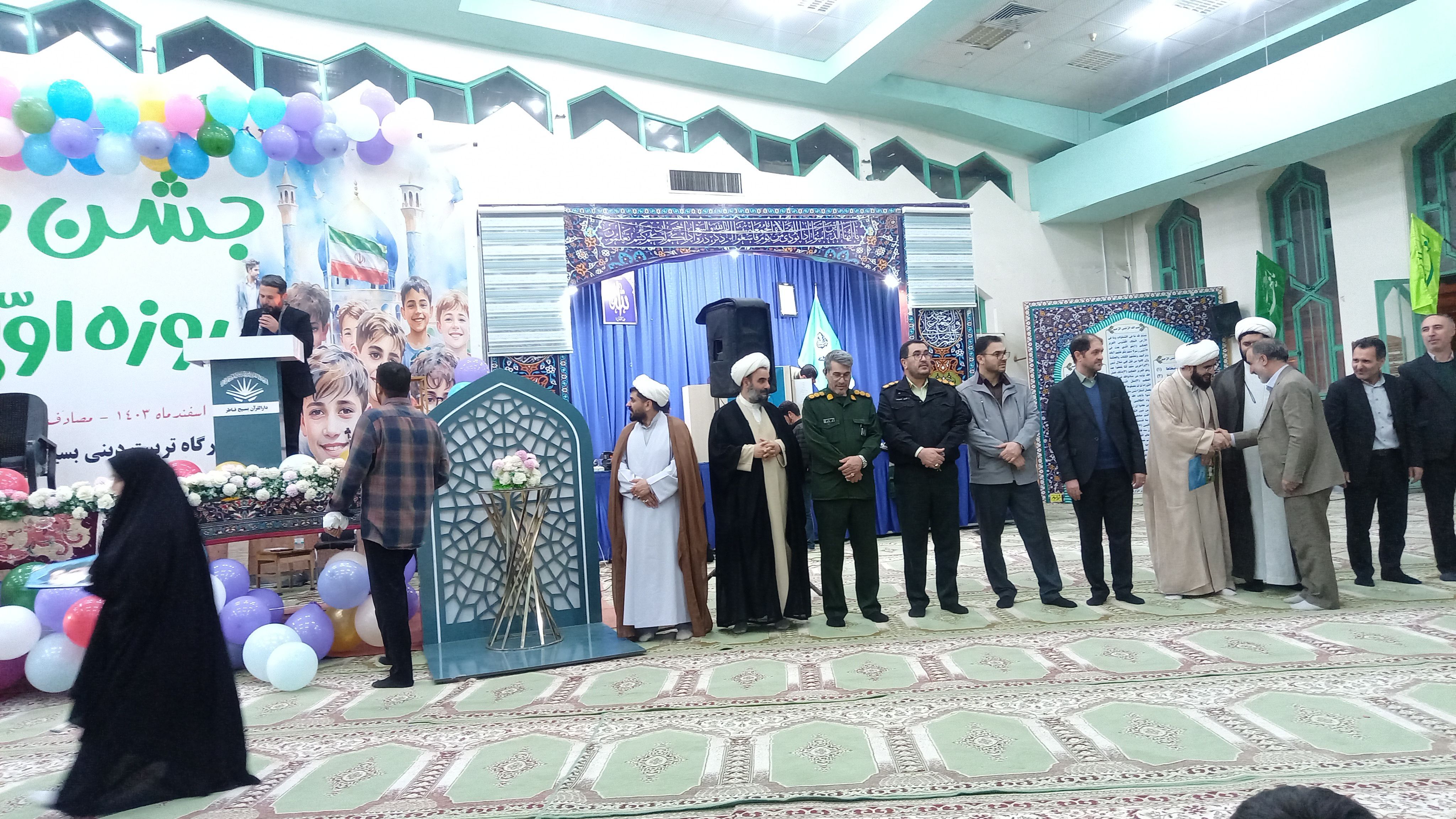 جشن بزرگ روزه‌‌اولی‌ها در شهرستان مرزی پارس‌آباد
