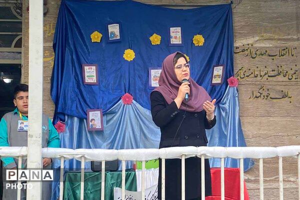  جشن عاطفه‌ها در مدرسه پسرانه جهان تربیت