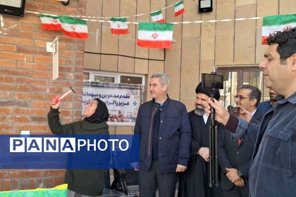 گلبانگ زنگ انقلاب در دبیرستان هجرانی پردیس