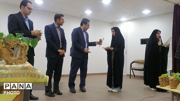 تقدیر از ۵۰ خبرنگار فعال  دانش آموزشهرستان خلیل آباد