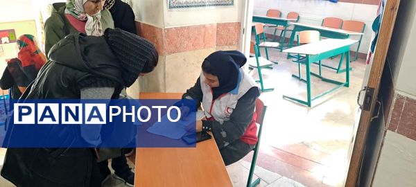 خدمات درمانی رایگان مردم کوهسار توسط گروه جهادی شهدای مدافع سلامت استان البرز 