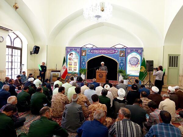 یک سال از نبود شهید جمهور میگذرد