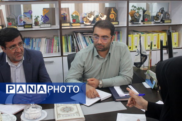 جلسه برنامه‌ریزی اداره امور تربیتی، مشاوره و مراقبت در برابر آسیب‌های اجتماعی آموزش و پرورش استان بوشهر 