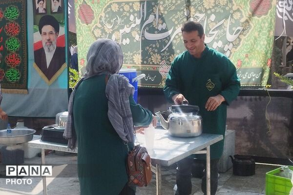 عشق به وصال محبوب و معشوق در زیباترین شکل خود، در گلزار شهدای تهران