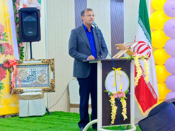 آیین بزرگداشت مقام معلم در بندرخمیر