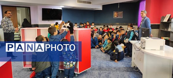 برگزاری کارگاه قصه خوانی دبستان مبین 