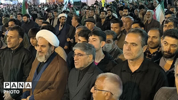 مردم کوهدشت با وحدت و همدلی، شب ۳۵ را برگزار کردند