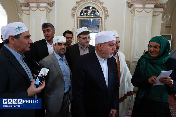 بازدید وزیر میراث فرهنگی، گردشگری و صنایع‌دستی‌ از نیایشگاه آدُریان