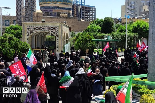  وداع با رهبر شهید در جوار بارگاه رضوی