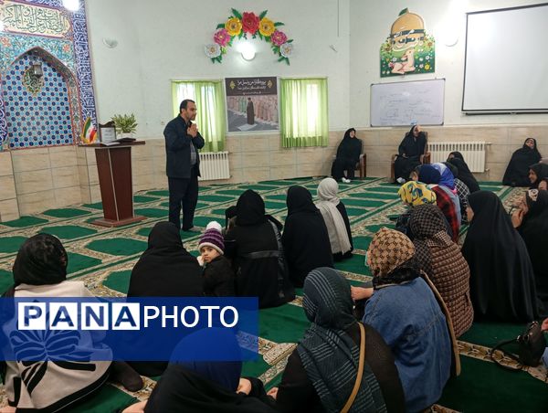 ششمین جلسه آموزش خانواده در دبستان نرجس 