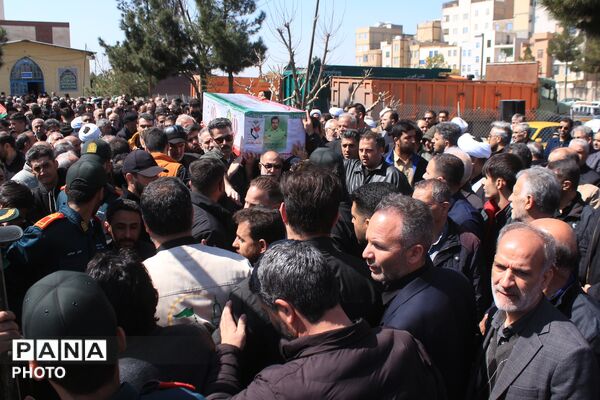 تشییع پیکر شهید سرگرد «جواد عبدی» در حملات آمریکایی - صهیونی