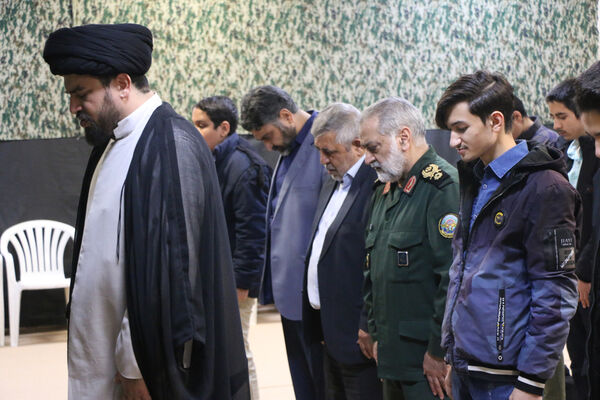 یادواره شهدای دبیرستان دین و دانش قم