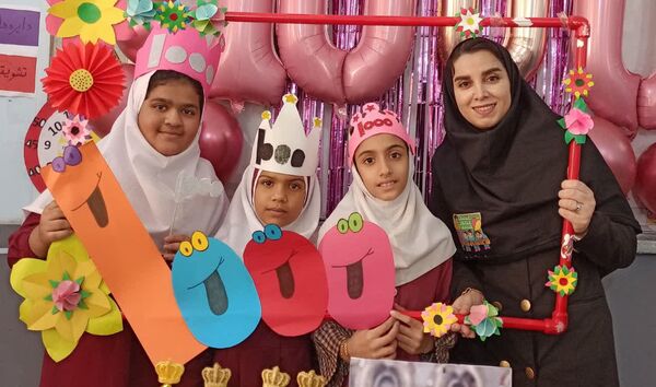 جشن اعداد برای کلاس سومی‌ های دبستان شهید تنیده بندرعباس