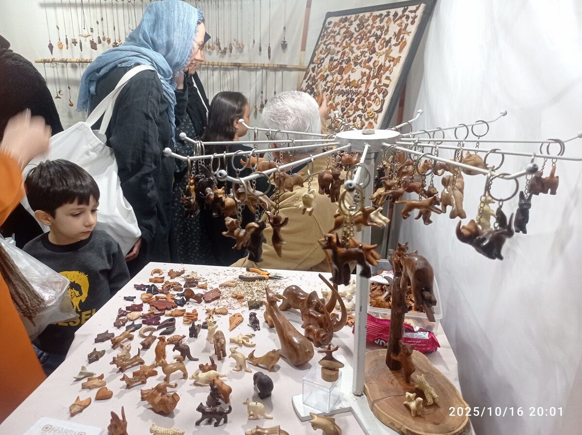  نمایشگاه صنایع دستی و سوغات کرج در کاخ مروارید کرج 